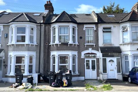 Property for auction in Essex