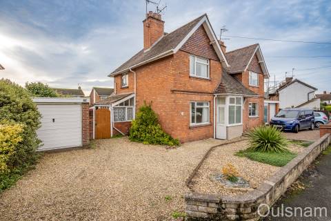 Property for auction in Worcestershire