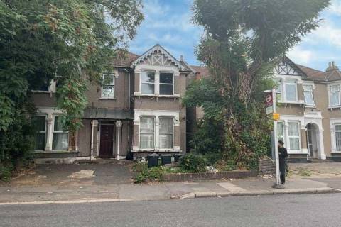 Property for auction in Essex
