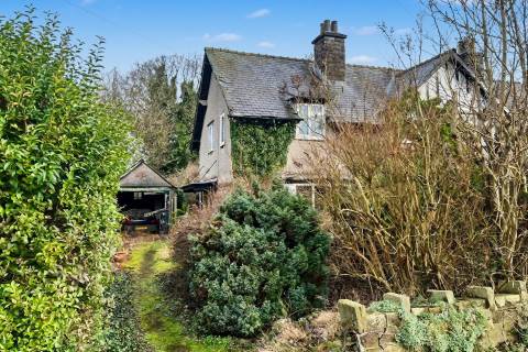 Property for auction in Derbyshire