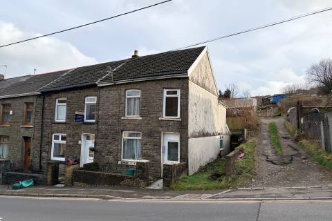 Property for auction in Mid Glamorgan