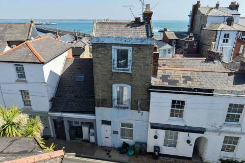 Property for auction in Isle of Wight