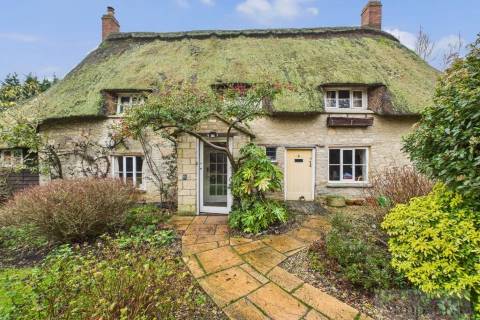 Property for auction in Oxfordshire