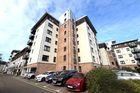 Property for auction in Midlothian