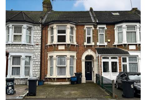 Property for auction in Essex