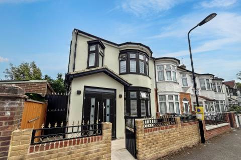 Property for auction in London