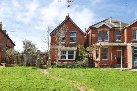 Property for auction in Isle of Wight