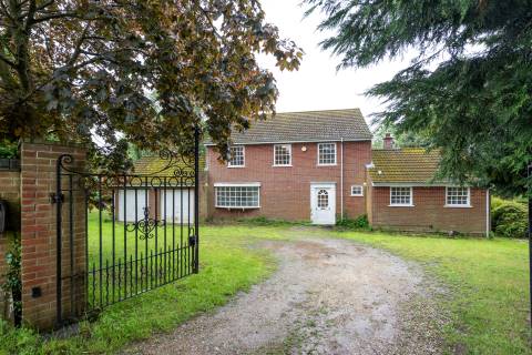 Property for auction in Norfolk