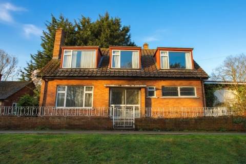 Property for auction in Clwyd