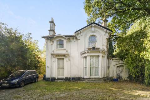 Property for auction in London
