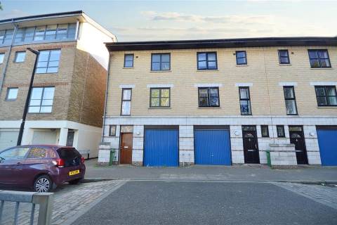 Property for auction in London