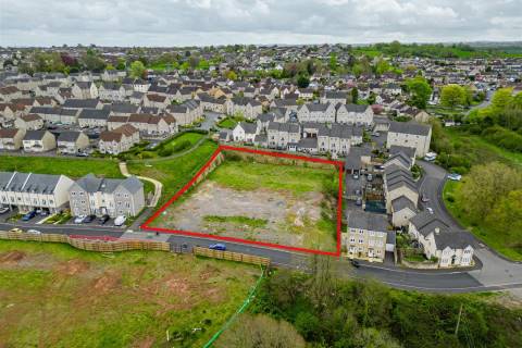 Property for auction in Avon