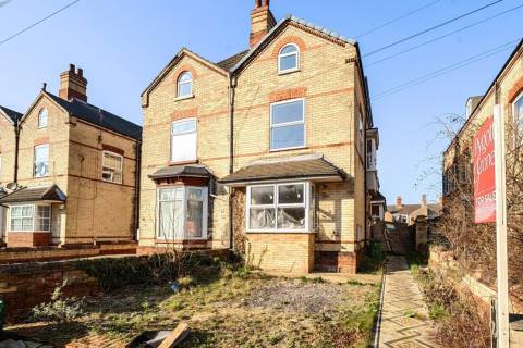 Property for auction in North Lincolnshire