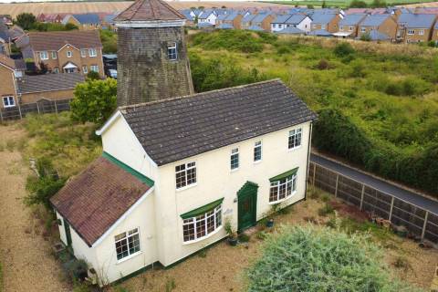 Property for auction in Cambridgeshire