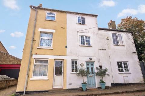 Property for auction in Northamptonshire