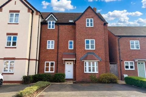 Property for auction in Warwickshire