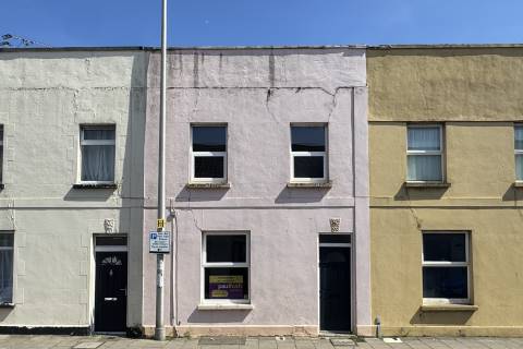 Property for auction in Avon
