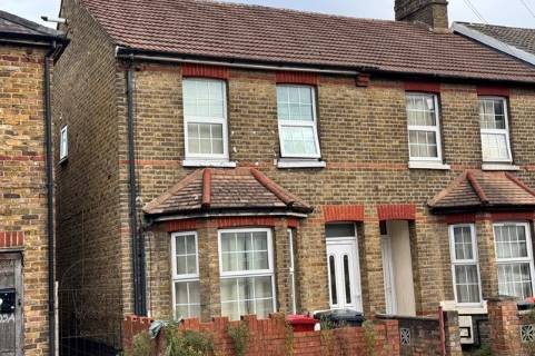 Property for auction in Berkshire