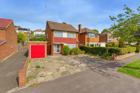 Property for auction in Surrey