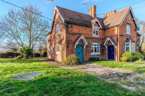 Property for auction in Warwickshire