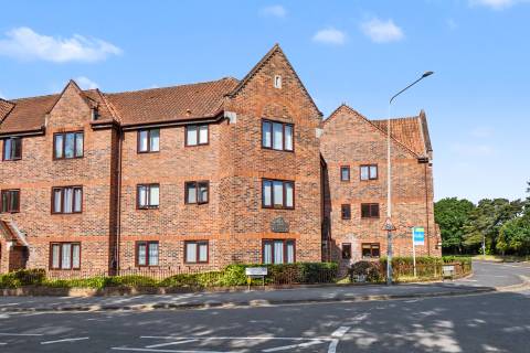 Property for auction in Essex
