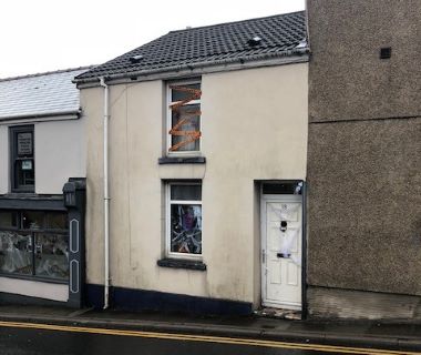 Property for auction in Mid Glamorgan