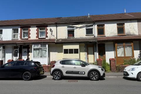 Property for auction in Mid Glamorgan