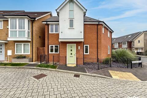 Property for auction in Buckinghamshire