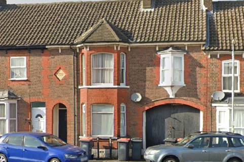 Property for auction in Bedfordshire