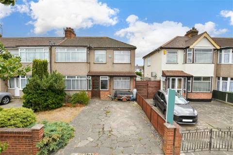 Property for auction in Essex