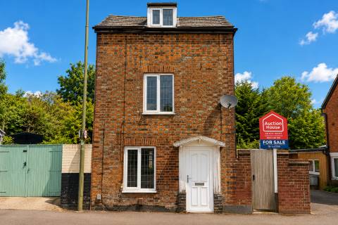 Property for auction in Oxfordshire