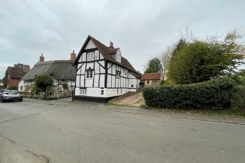 Property for auction in Buckinghamshire