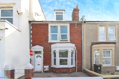 Property for auction in Avon