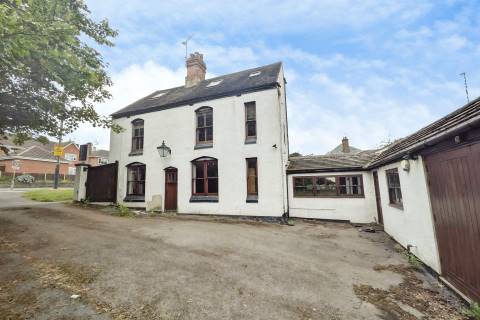 Property for auction in Warwickshire