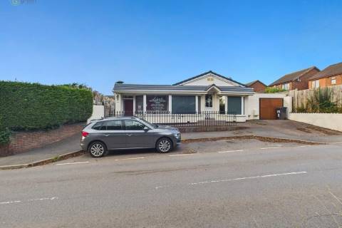 Property for auction in Warwickshire