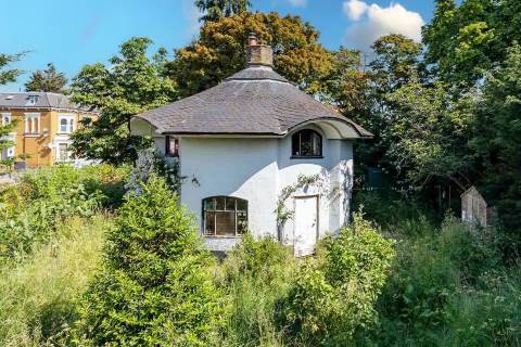 Property for auction in London