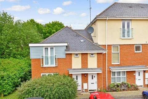 Property for auction in Surrey