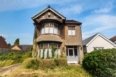Property for auction in Warwickshire