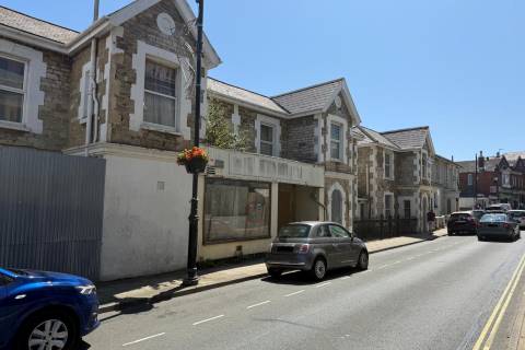 Property for auction in Isle of Wight