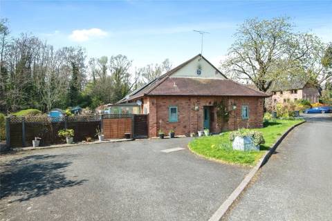 Property for auction in Worcestershire