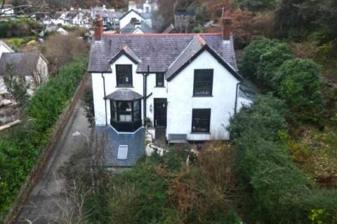 Property for auction in Gwynedd