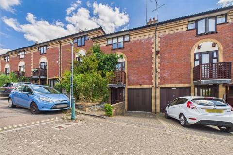 Property for auction in Avon