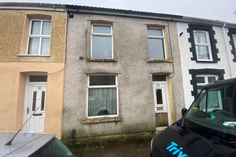 Property for auction in Mid Glamorgan