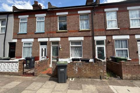 Property for auction in Bedfordshire