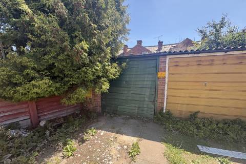 Property for auction in Berkshire