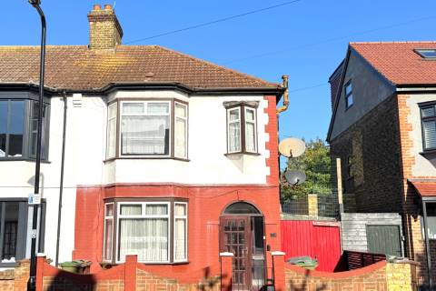 Property for auction in London