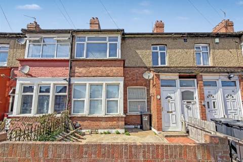 Property for auction in Essex