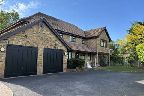 Property for auction in Buckinghamshire