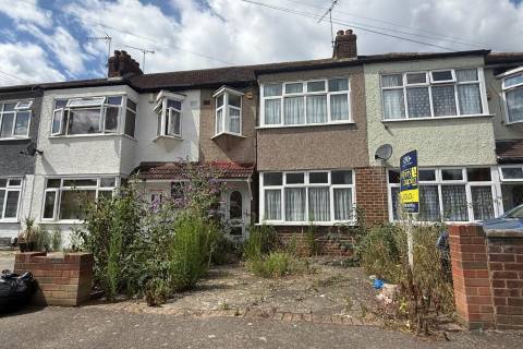 Property for auction in Essex