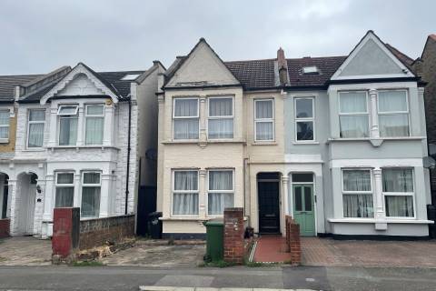 Property for auction in London